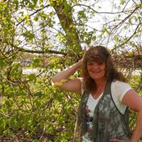 Deborah Leger Photo 14