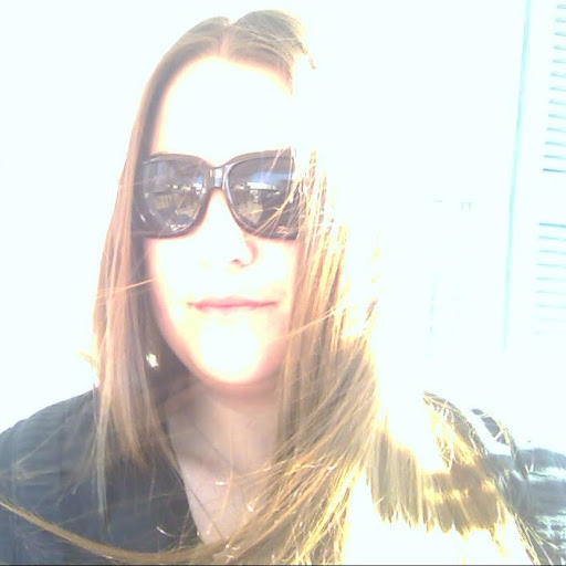 Emily Gibson Photo 51