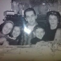 Debbie Deluca Photo 28