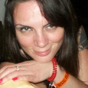 Bonnie Green Photo 31