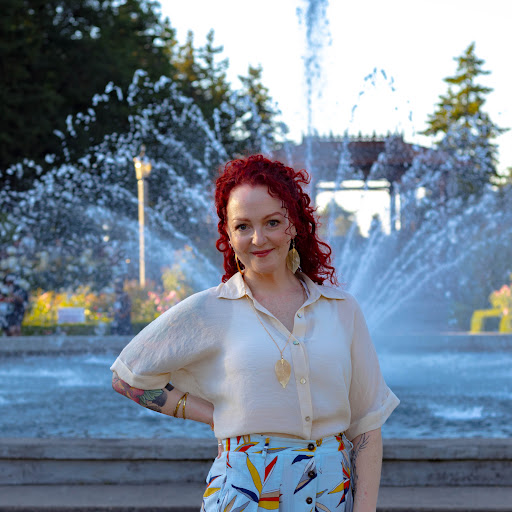 Elizabeth O'Malley Photo 5