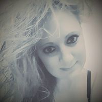 Nicole Riley Photo 9