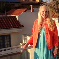 Kathryn Bennett Photo 29