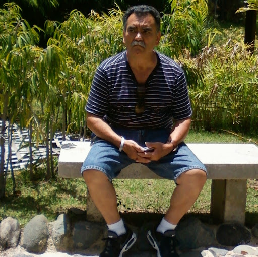 Felix Castillo Photo 7