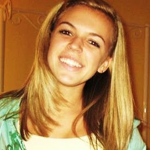 Lindsay Young Photo 51