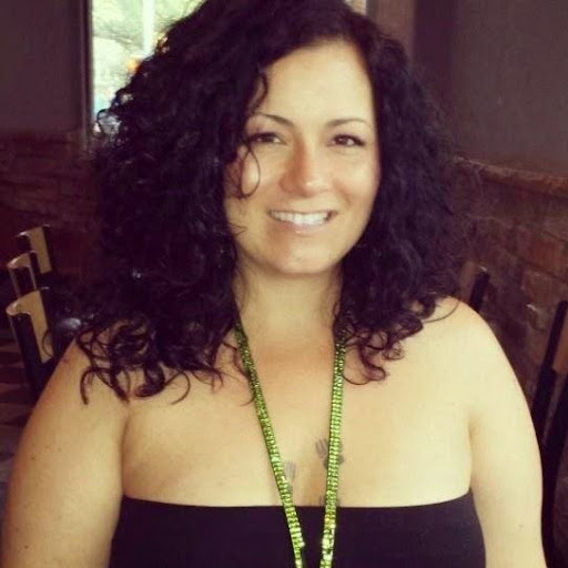 Amy Moore Photo 14