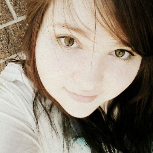 Tabitha Oliver Photo 32