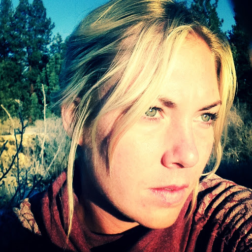 Sarah Ahlers Photo 17