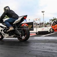 Jake Rowe Photo 19