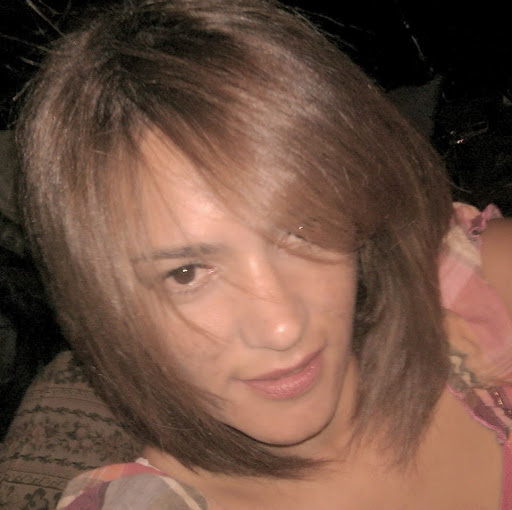 Julie Rodriguez Photo 31