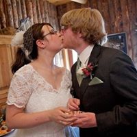 Elizabeth Hiatt Photo 10