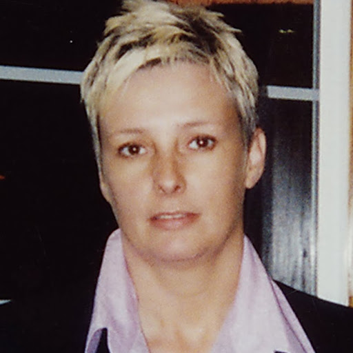 Lisa Wells Photo 23