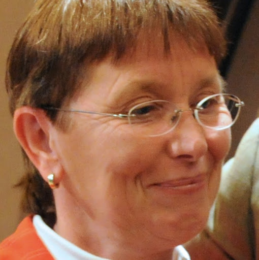 Nellie Simons Photo 1