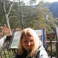 Lynn Bowman Photo 17
