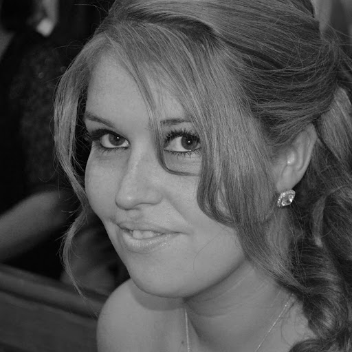 Elizabeth Hackett Photo 13