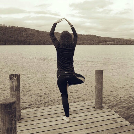 Annie Walton Photo 32