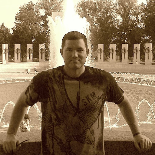 Thomas Shelton Photo 40