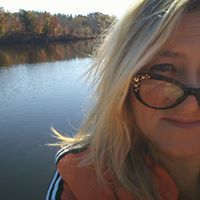 Laura Blankenship Photo 25