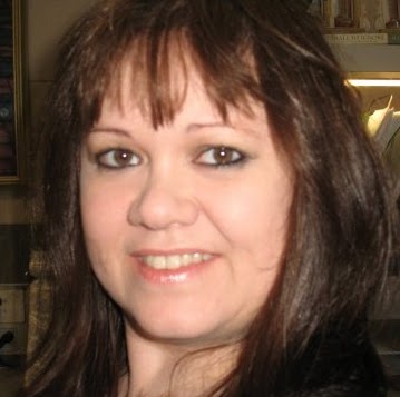 Nicole Aldrich Photo 19