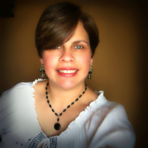 Cynthia Medina Photo 25
