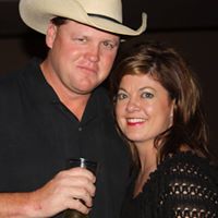 Kelly Lowe Photo 40