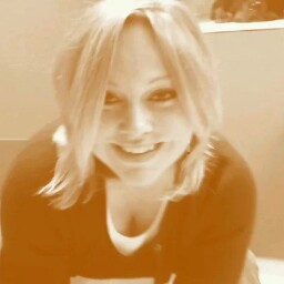 Elizabeth Schulz Photo 15