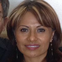 Alicia Manzano Photo 9