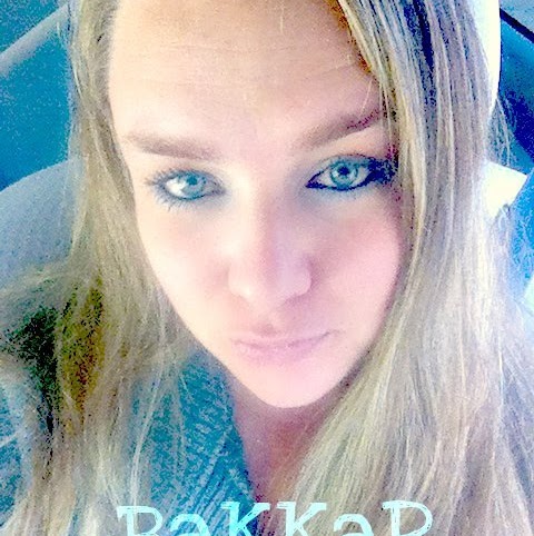 Kelly Baker Photo 44