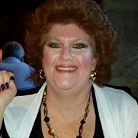 Julie Jenkins Photo 10