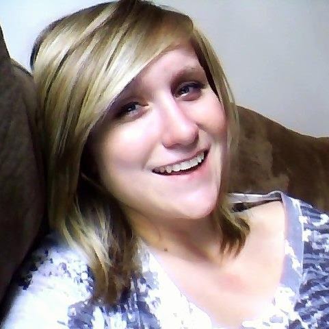 Bethany Sanders Photo 47