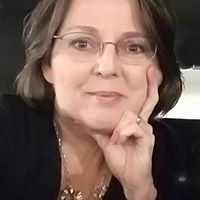 Vicki Hunt Photo 26