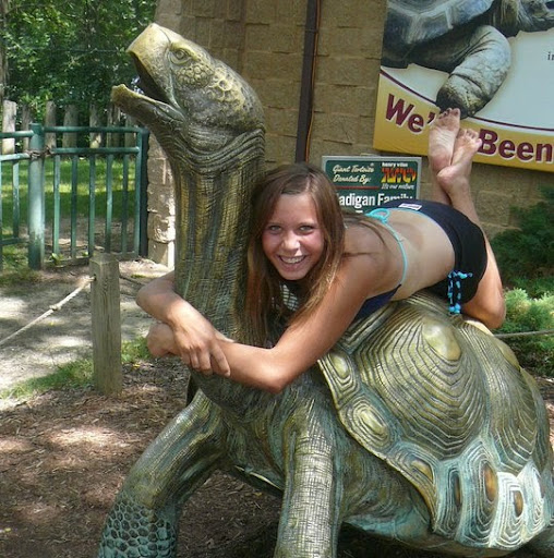 Leah Schmitz Photo 9