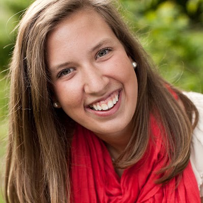Emily Duval Photo 9