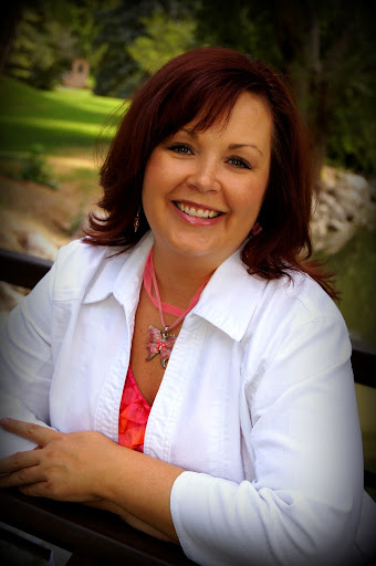 Erika Workman Photo 13