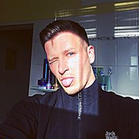 Nick Lange Photo 8