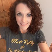 Crystal Leonard Photo 25