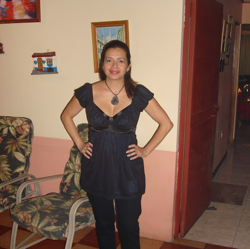 Aylin Castro Photo 7