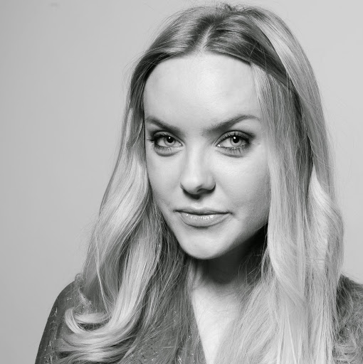 Emma Lindgren Photo 8