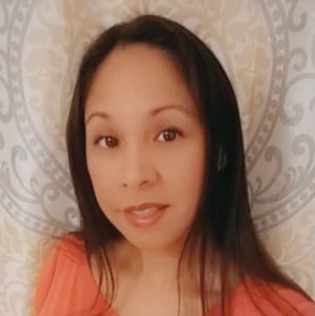 Michelle Salas Photo 14