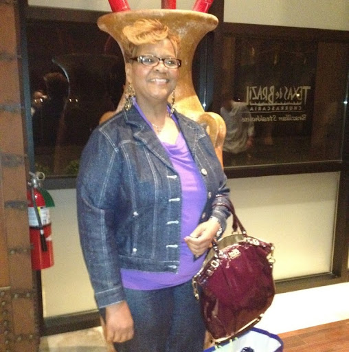 Carla Ellis Photo 9