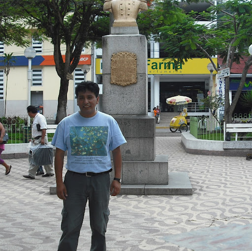 Marco Rosales Photo 30