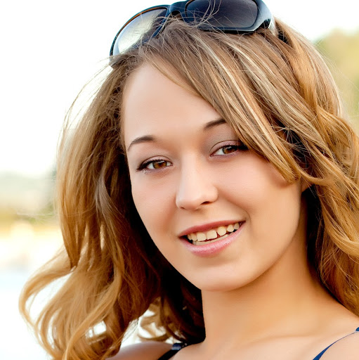 Ashley Martin Photo 20