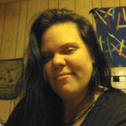 Julia Adkins Photo 38