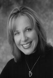 Caroline Miller Photo 25