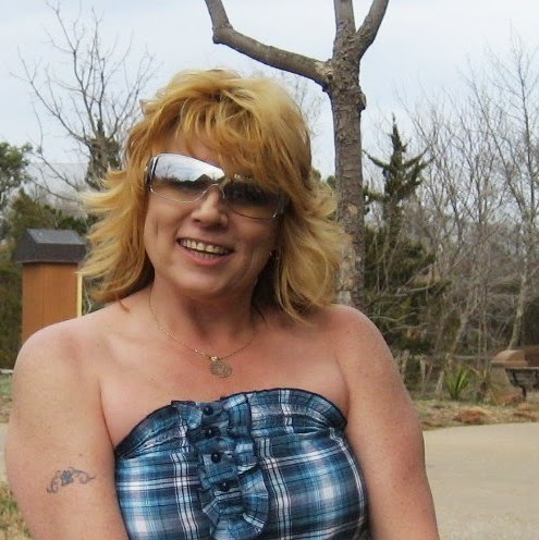 Tina Lucas Photo 40