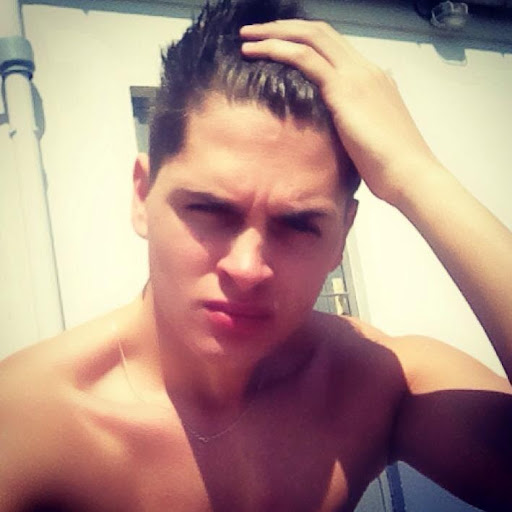 Anthony Vicente Photo 10