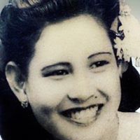 Mercedes Mendoza Photo 43