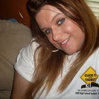 Adrianne Allen Photo 18