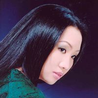 Flora Trinh Photo 3