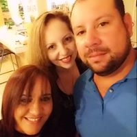 Sandy Rosado Photo 18